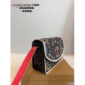 バッグ最安値挑戦！ 超人気モデル入荷 即日対応Christian Louboutinブランド 通販 激安