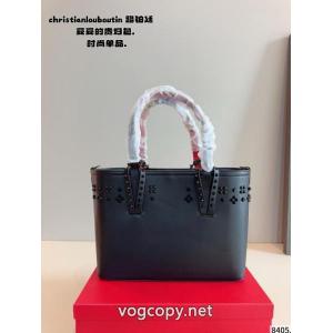 軽やかな印象 通気性が良い 2026新品入荷バッグChristian Louboutinコピー 品 ブランド