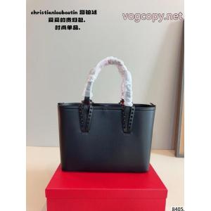 軽やかな印象 通気性が良い 2026新品入荷バッグChristian Louboutinコピー 品 ブランド
