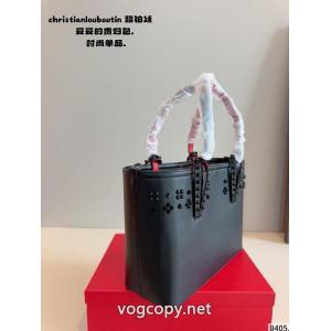 軽やかな印象 通気性が良い 2026新品入荷バッグChristian Louboutinコピー 品 ブランド