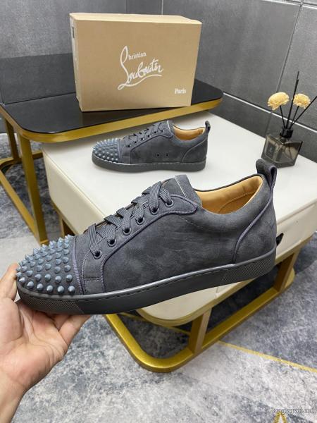 Christian Louboutin2025秋冬の流行りの新品定番人気偽物 通販 スニーカー 0 