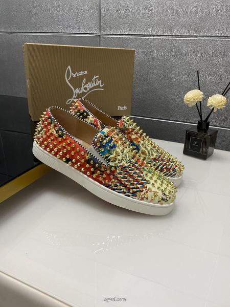 スニーカーChristian Louboutinロゴが美しい不動の人気2025最新ブランド 通販 1