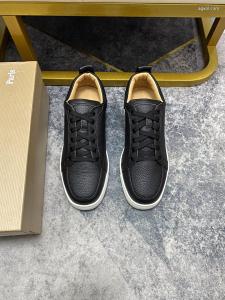 ブランド コピー 販売スニーカー著名人愛用新作コレクションChristian Louboutin