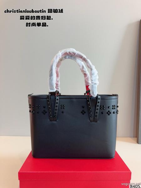 軽やかな印象 通気性が良い 2025新品入荷バッグChristian Louboutinコピー 品 ブランド 0 