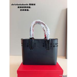 軽やかな印象 通気性が良い 2026新品入荷バッグChristian Louboutinコピー 品 ブランド
