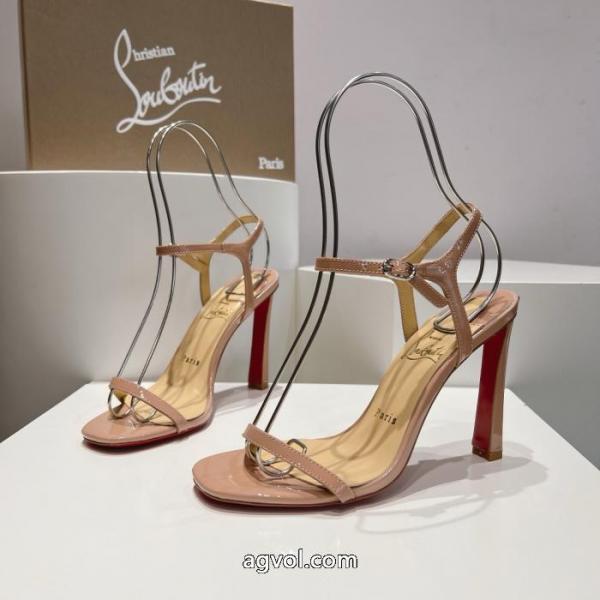 サンダルChristian LouboutinVIPセール 爆発的人気再入荷 若々しい雰囲気コピー 商品 販売. 4