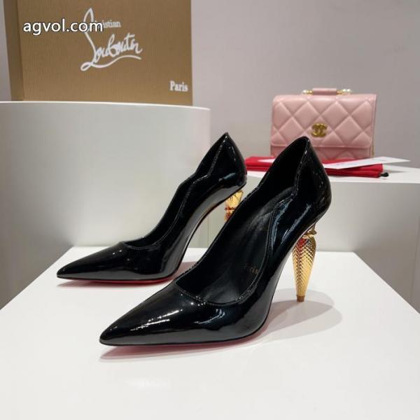 ハイヒールChristian Louboutin切りっぱなしデザイン どんなシーンにも 最新の品偽物 ブランド 激安. 5