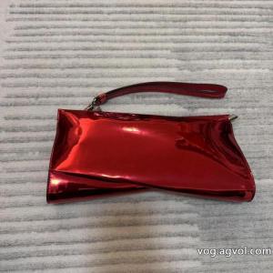 激安 通販 専門店バッグ圧倒的な高級感 安心の直営店買付！ 完売必須クリスチャンルブタン..