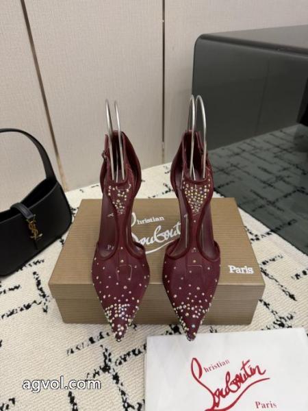 ブーツChristian Louboutinコピー ブランド今シーズンも人気ブランド 不動の人気商品 販売店舗限定モデル.. 1