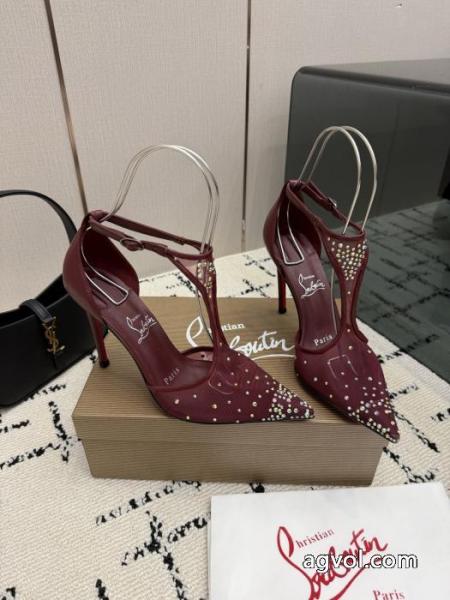 ブーツChristian Louboutinコピー ブランド今シーズンも人気ブランド 不動の人気商品 販売店舗限定モデル.. 2
