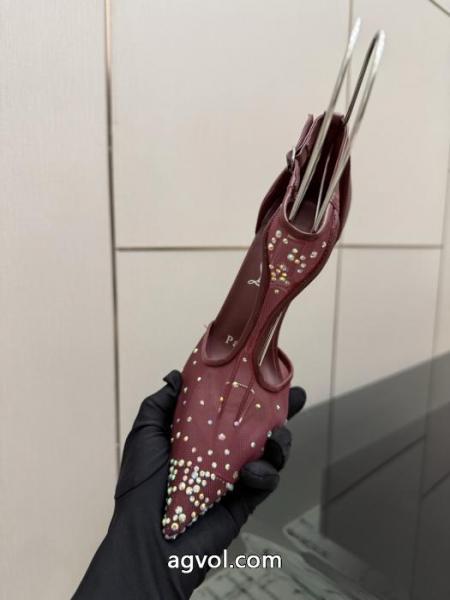 ブーツChristian Louboutinコピー ブランド今シーズンも人気ブランド 不動の人気商品 販売店舗限定モデル.. 5